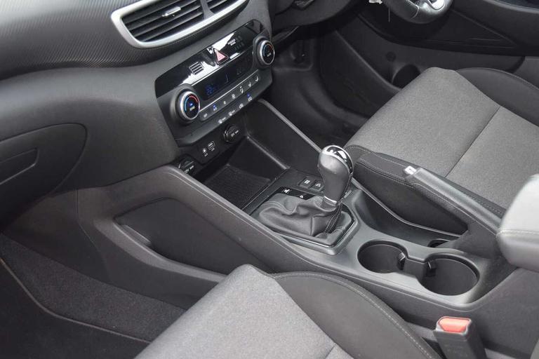 Used Hyundai TUCSON GU69AUJ 13