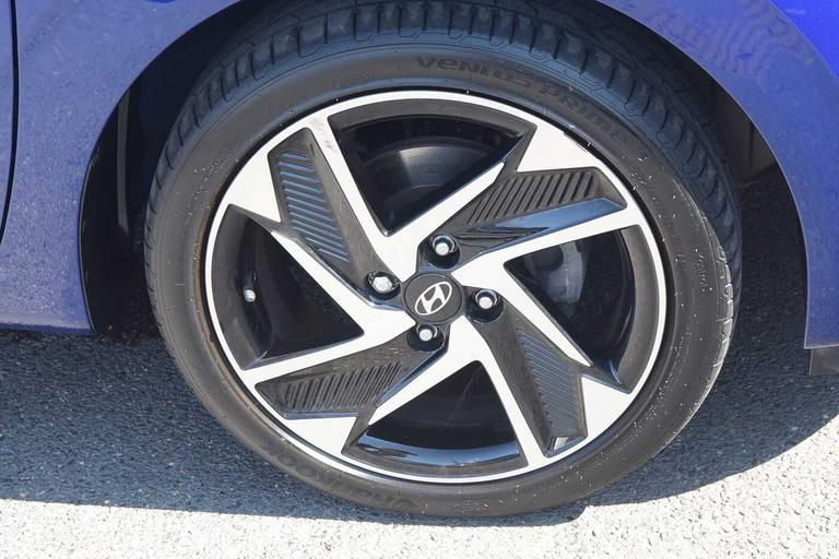 Used Hyundai i10 HN72ENH 6