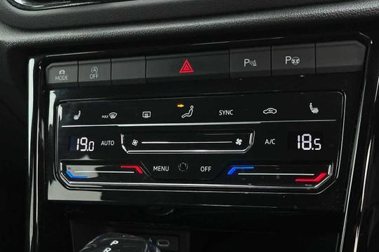 Volkswagen T-ROC Photo modix-26e71c10bad13eb5a57c37d744cfab37ddcbe644.jpg