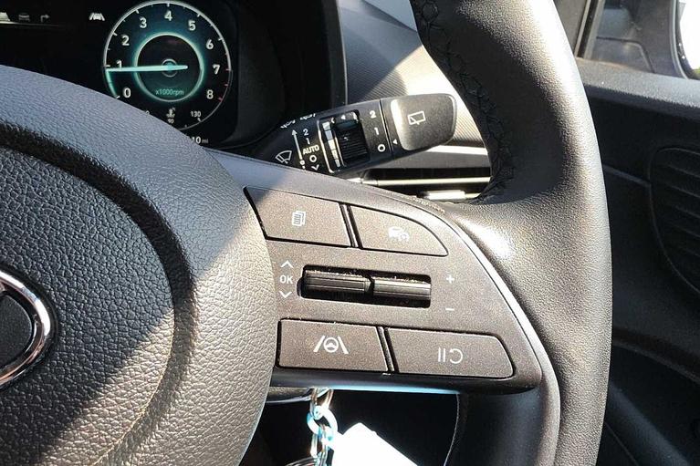 Used Hyundai BAYON BL23FJJ 17