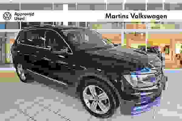 Used 2020 Volkswagen Tiguan 5Dr 2.0 TDI (150ps) Match SCR 4Motion DSG Deep black at Martins Group