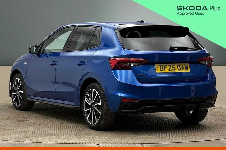 Used Skoda Fabia DF25OAW 3
