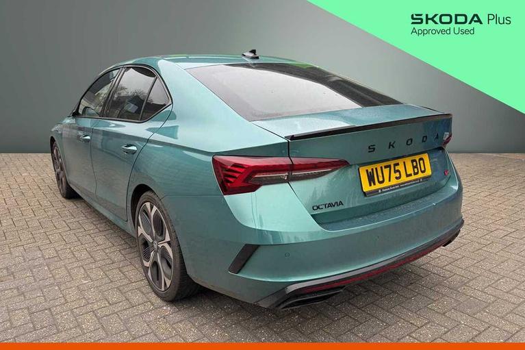 Used Skoda Octavia WU75LBO 3