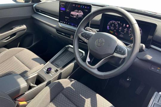 Volkswagen T-roc Photo modix-2ad1aae2196361d5500fb70a91905dd167c3fcd9.jpg