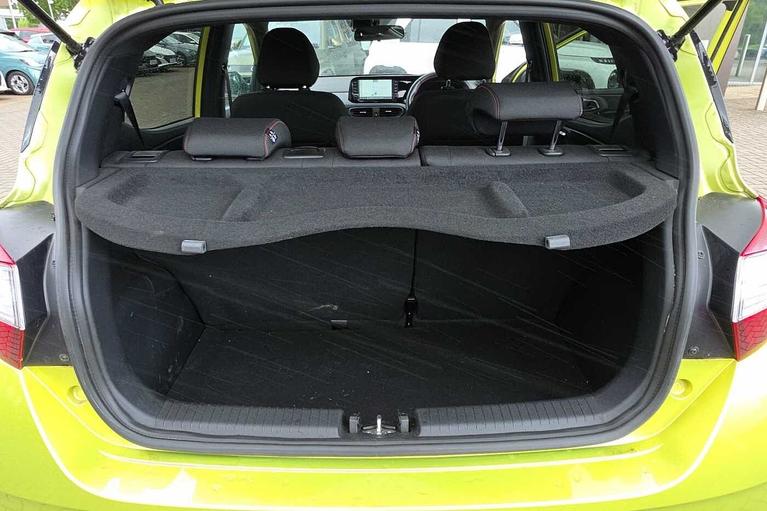 Used Hyundai i10 WM74CDV 10