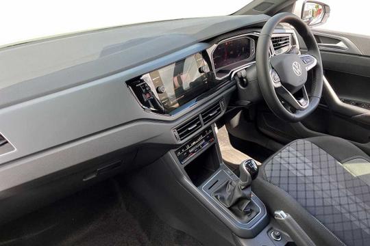 Volkswagen Polo Photo modix-2df226a84cc7eb22d1b718e093448eee32cd1cd8.jpg
