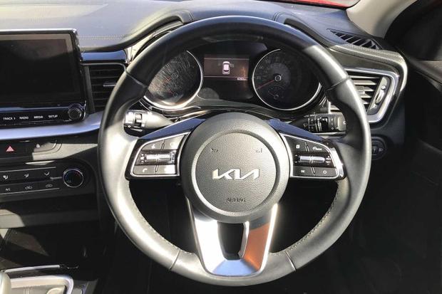 Used Kia Xceed Hatchback CU71OBJ 18