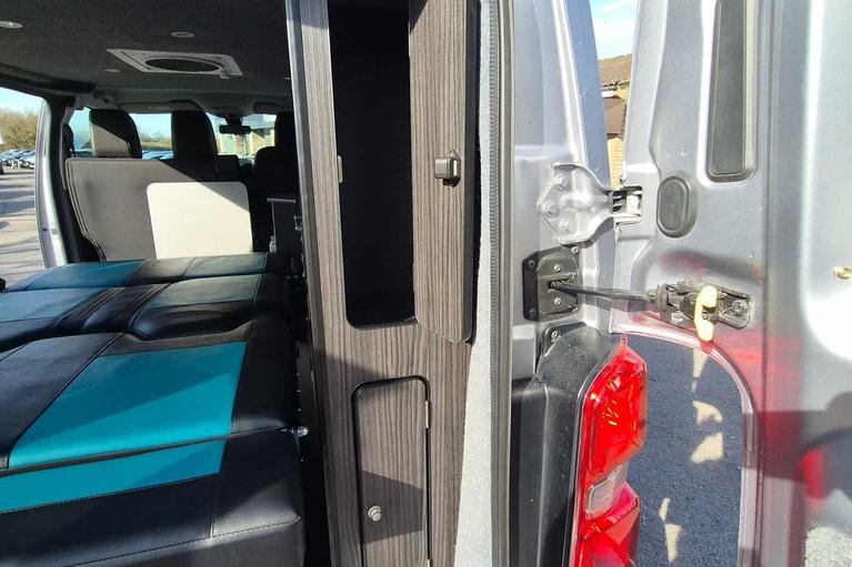 Used Vauxhall Vivaro L1 DY70BDE 17