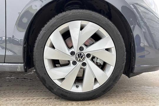 Volkswagen Golf Photo modix-309b177dd389ef75dc74bef246a8f1c190ae967c.jpg