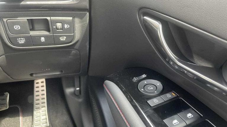 Used Hyundai TUCSON WO25KJX 18