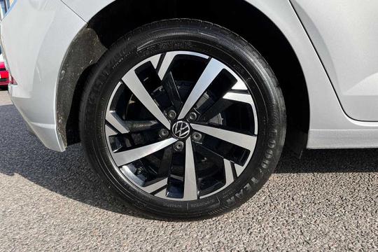 Volkswagen Polo Photo modix-31834607cbea36fcb9049a319ab1e25785aa4767.jpg