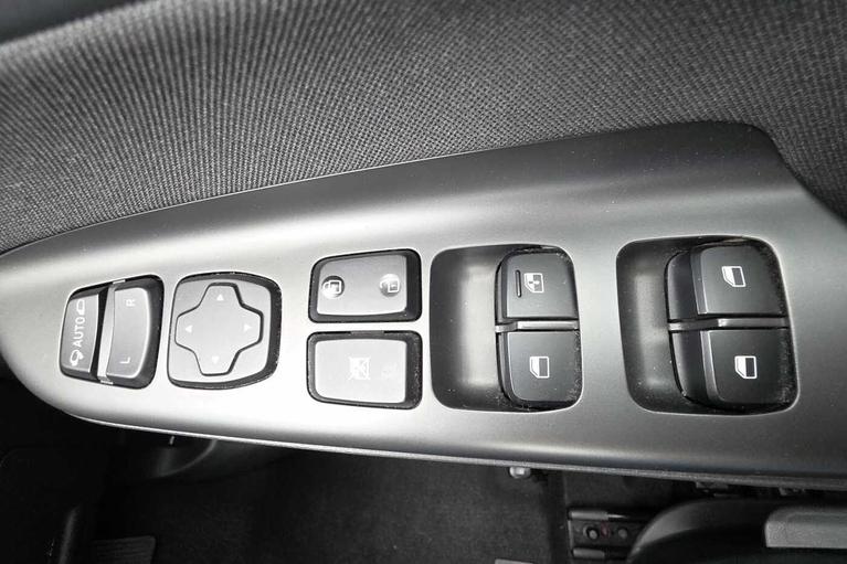 Used Hyundai KONA WU72RZL 18