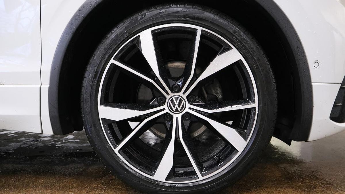 Used 2021 Volkswagen Tiguan 2.0 TDI R-Line SCR 4Motion DSG £29,995  