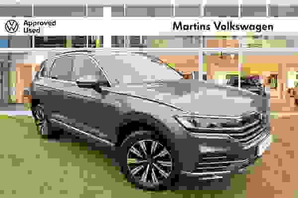 Used 2020 Volkswagen Touareg 3.0TDI (286ps) SEL Tech 4Motion 5dr **INNOVISION COCKPIT** Silicon Grey at Martins Group