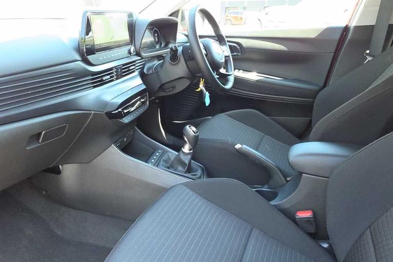 Used Hyundai i20 LX23ZWC 2
