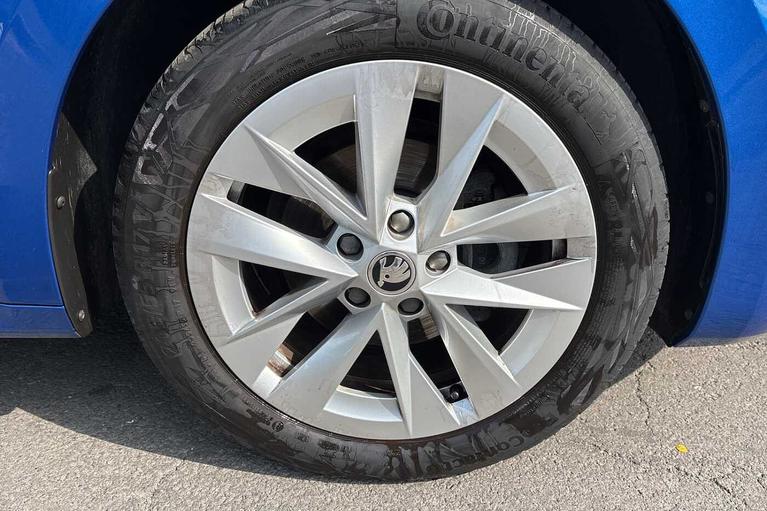Used Skoda Octavia WR73DPE 5