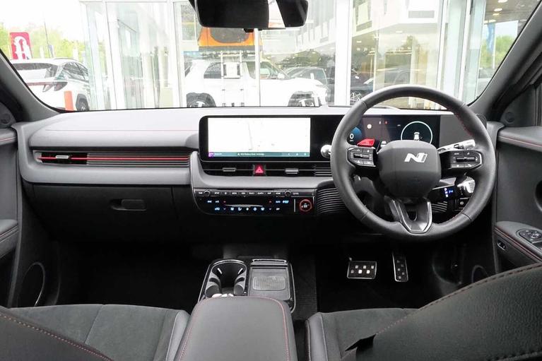 Used Hyundai IONIQ 5 WU75RCV 4