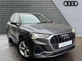 Used 2024 Audi Q3 S line 35 TFSI  150 PS S tronic Daytona Grey Pearl Effect