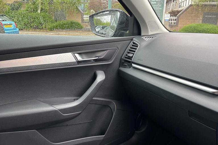 Used Skoda Karoq WU72UBN 15