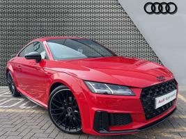 Used 2022 Audi TT Coup- Black Edition 40 TFSI  197 PS S tronic Tango Red Metallic
