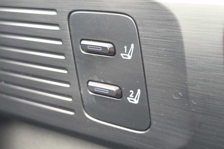 Used Hyundai SANTA FE WM75UUL 18