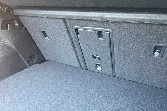 Volkswagen Golf Photo modix-3891d3d2f4058a5e75c2e1fe49c2fdd50292743f.jpg