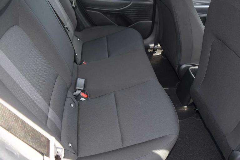 Used Hyundai i20 EK25UXN 17