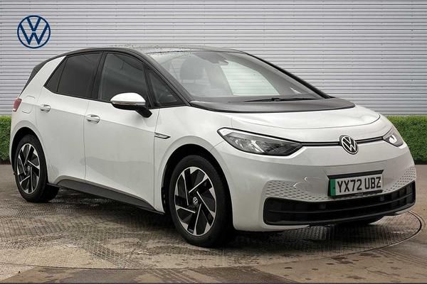 Used 2022 Volkswagen ID.3 150kW Life Pro Performance 58kWh 5dr Auto **EAST DERRY ALLOYS** Glacier White at Martins Group