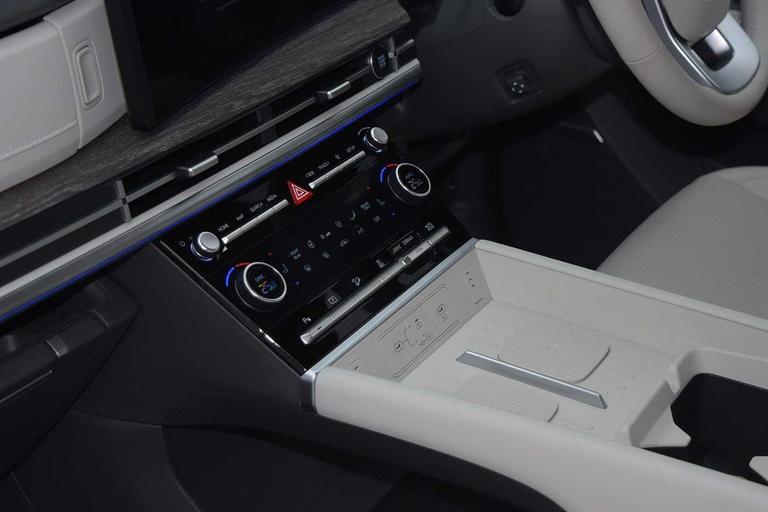 Used Hyundai SANTA FE GU75VWG 15
