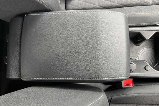 Volkswagen Golf Photo modix-3f70638fac365fc8bced2f536ea7409ded551978.jpg