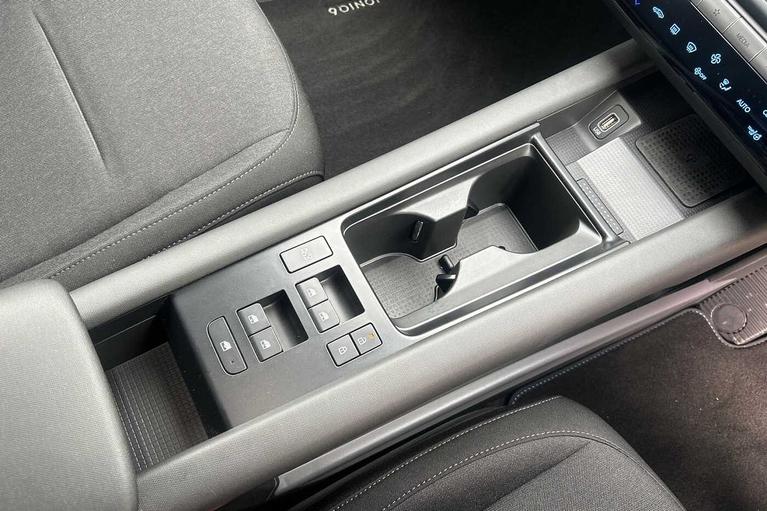 Used Hyundai IONIQ 6 WO25OSM 17