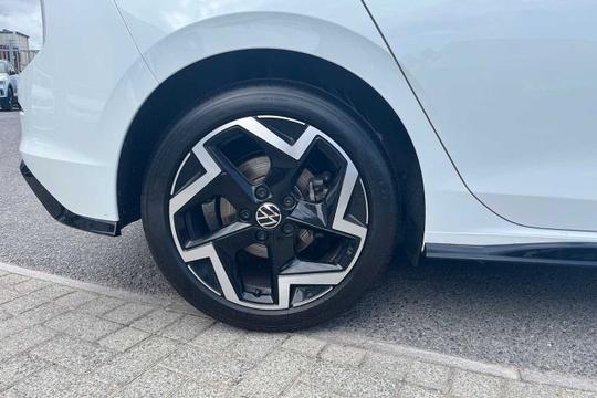 Volkswagen Golf Photo modix-42cc7b20ee7ccbb1293d1547609e847f1c0899e9.jpg