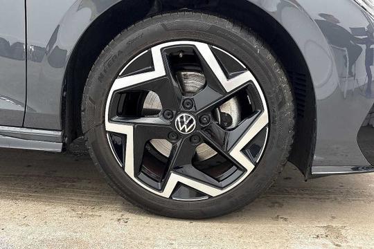 Volkswagen Golf Photo modix-4318735f27e161d05933e7cbdf544c85038cf944.jpg