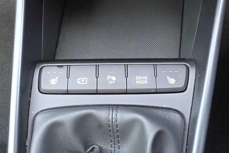 Used Hyundai i20 LX23ZWC 14