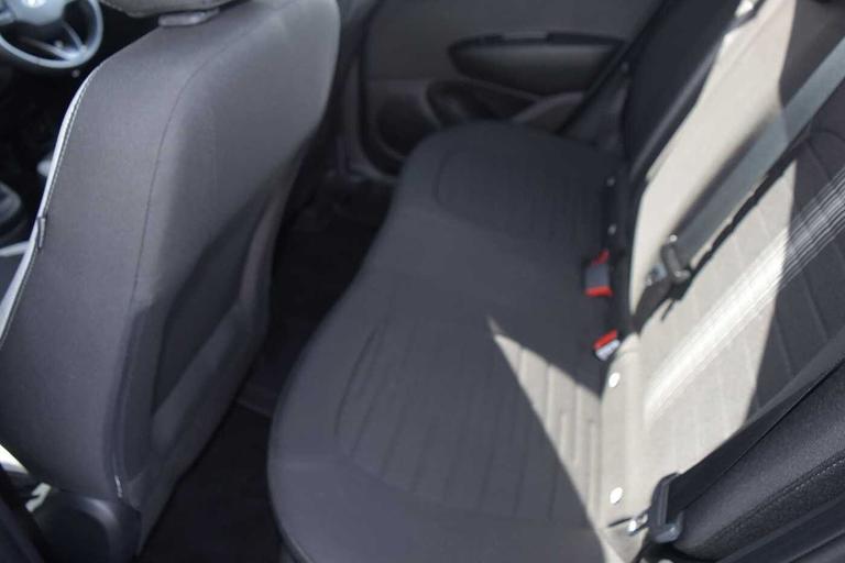 Used Hyundai i10 YB24AOL 14
