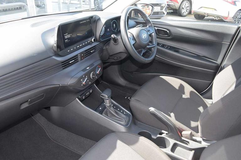 Used Hyundai i20 LB74PRZ 12