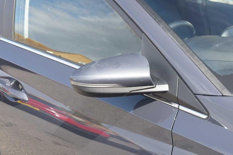Used Hyundai i20 GV73UED 6