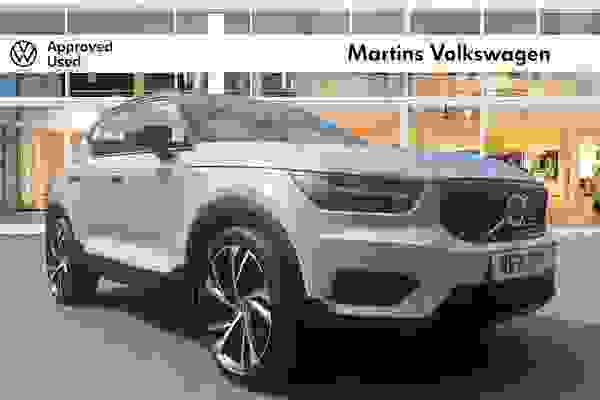 Used 2021 Volvo XC40 1.5 T3 (161bhp) R-Design Pro Metallic - Glacier Silver/ black roof at Martins Group