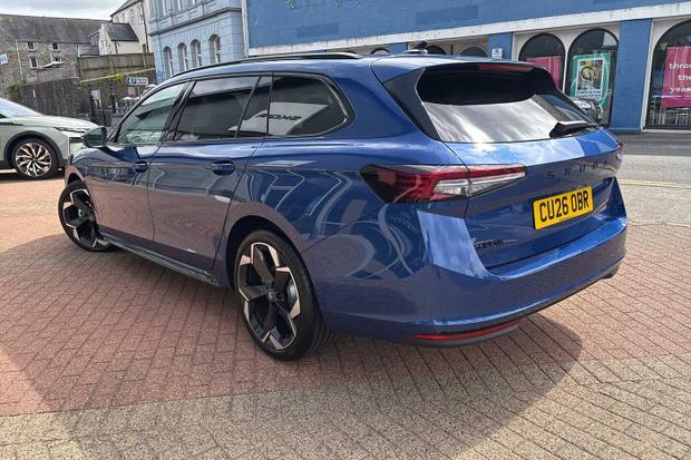 Used Skoda Superb Estate CU26OBR 3