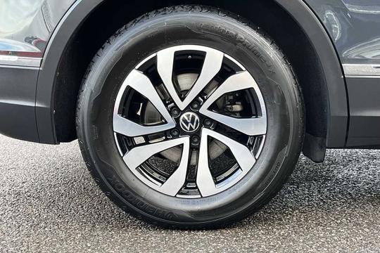 Volkswagen Tiguan Photo modix-48f73d28ed9b175d3412d4327743ed5ed41aa233.jpg