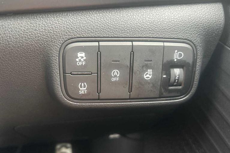 Used Hyundai BAYON WM75YDX 13