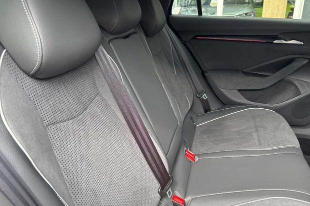 Used Skoda Superb Estate CU26OBR 12