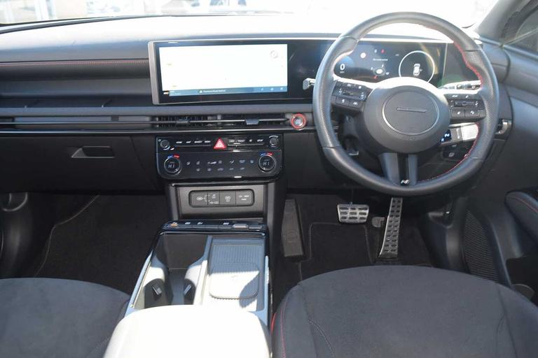 Used Hyundai TUCSON WJ25JXF 17