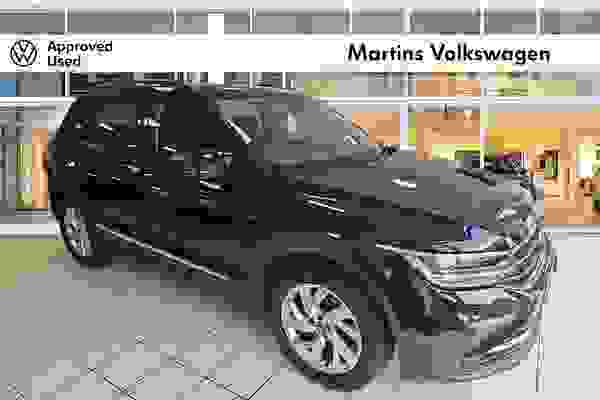 Used 2022 Volkswagen Tiguan 1.5 TSI (150ps) Life EVO DSG 5 door Deep black at Martins Group