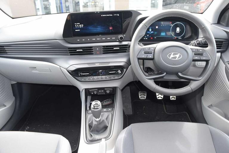 Used Hyundai BAYON GU75VZB 17