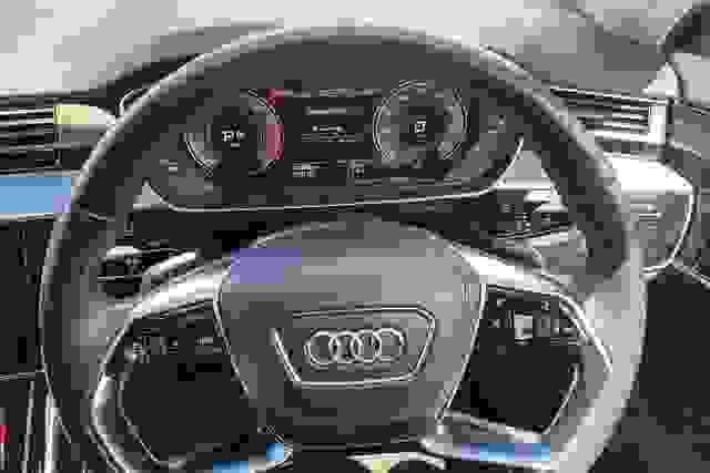 Audi A8 Photo modix-4df242760734894e595d93fada2b2a496431872f.jpg
