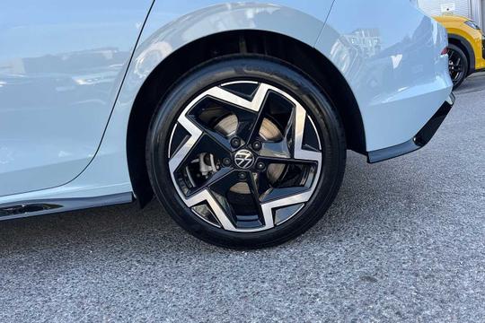 Volkswagen Golf Photo modix-4e443943b190b23f35d7507c3cc8eb98d5da6764.jpg