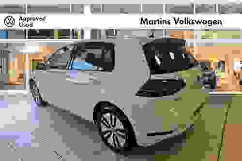 Volkswagen Golf Photo modix-5006f8d69b30164067e8a5aa6e59707571285983.jpg