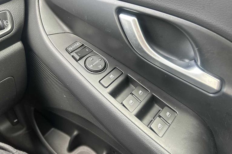 Used Hyundai i30 WM23SMX 18