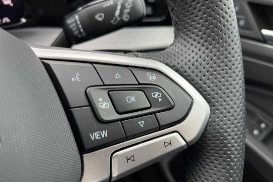 Volkswagen Golf Photo modix-52464c8cf70400b8a63aafd8ffe62e7597ed2ffc.jpg